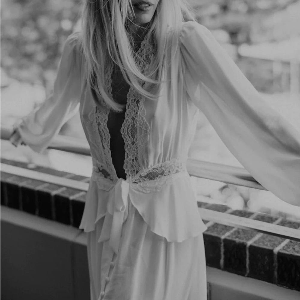 Stone cold fox Watson robe